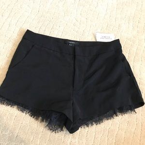 NEW WITH TAG !! forever 21 black shorts